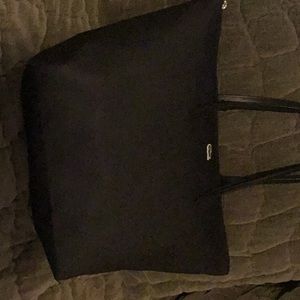 Lacoste easy/breezy zip tote( new, used once)